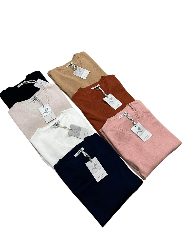 Altamira V-neck pullovers